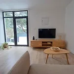 Villa La Marquesa - Amplia, Con Patio Y Barbacoa Ourense