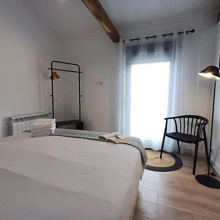 Villa La Marquesa - Amplia, Con Patio Y Barbacoa Ourense