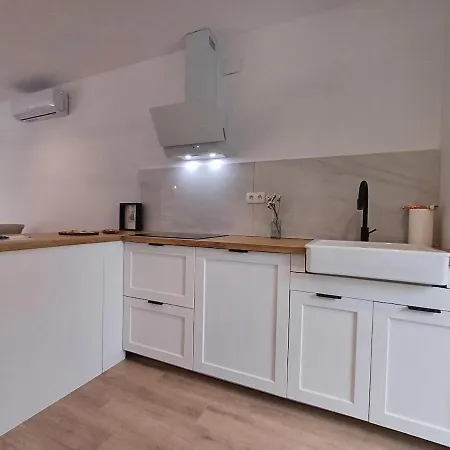 La Marquesa - Amplia, Con Patio Y Barbacoa