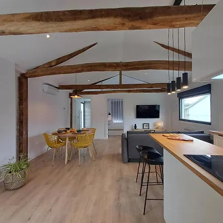 La Marquesa - Amplia, Con Patio Y Barbacoa *