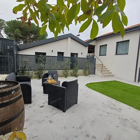 Villa La Marquesa - Amplia, Con Patio Y Barbacoa Ourense