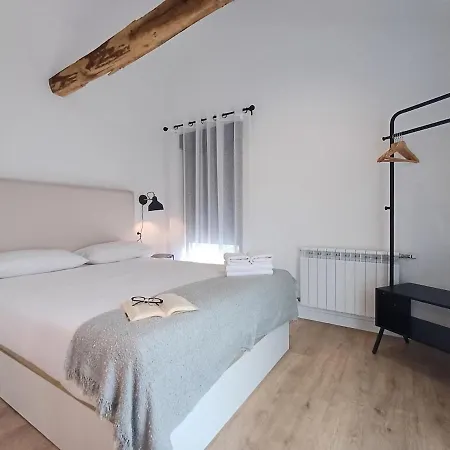 La Marquesa - Amplia, Con Patio Y Barbacoa * Ourense