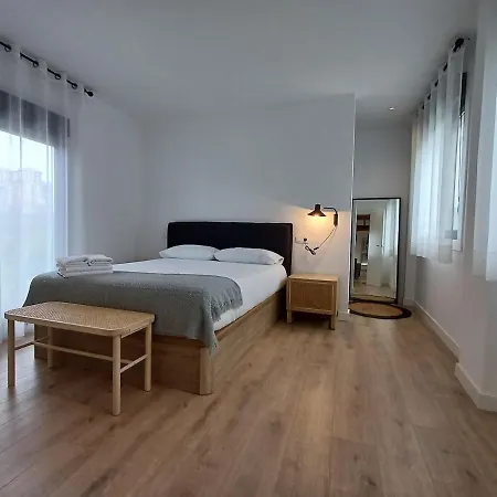 Villa La Marquesa - Amplia, Con Patio Y Barbacoa Ourense